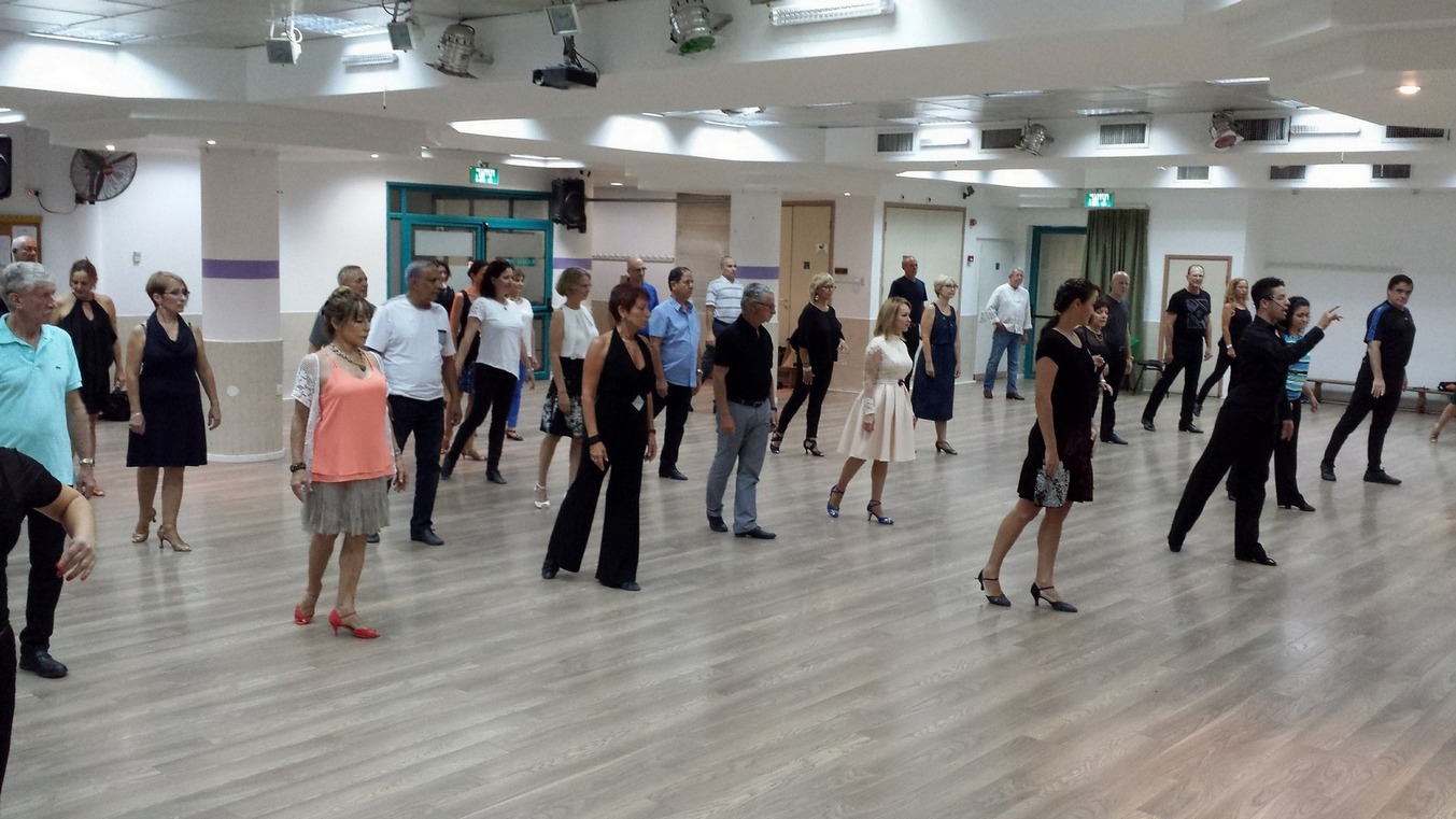 ריקודים סלוניים ולטיניים - אירועים מיוחדים - DANCEART