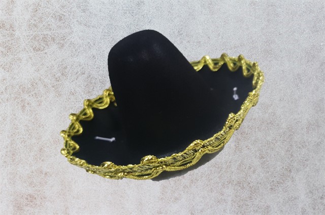 מיני כובע מקסיקני שחור וזהב