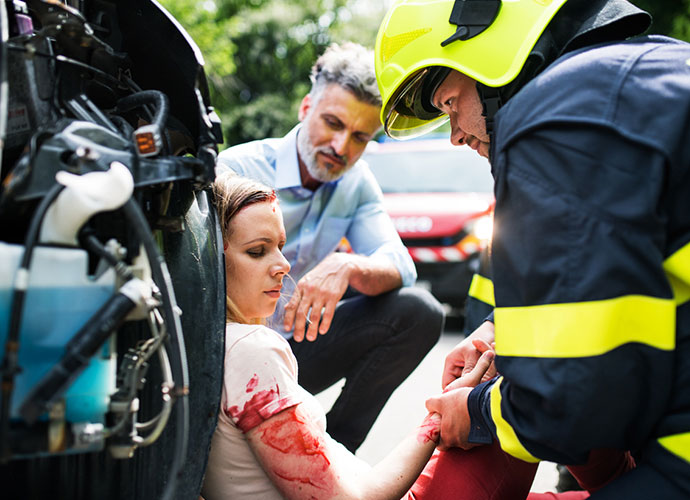 A woman that suffered injuries in an auto accident