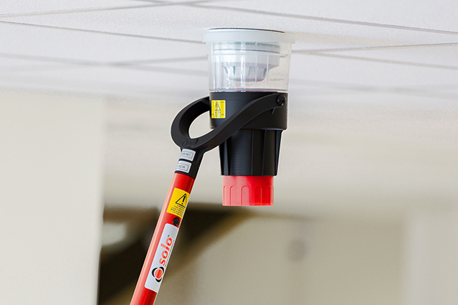 We design, install, commission and maintain a variety of fire alarm systems